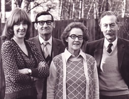 The parents meet 1974